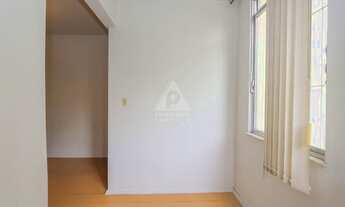 Imagem 6: Apartamento de quarto e sala no Flamengo. Pertíssimo do metrô. Entrar e morar