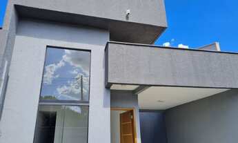 Imagem 4: Casa de 3 quartos com pé direito duplo