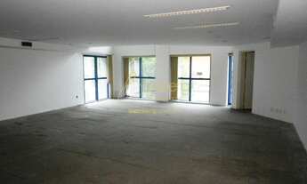 Imagem 6: Espaçoso e bem localizado!