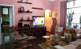 Imagem 2: Privilégio Imóveis Vende : Excepcional apartamento 2 quartos em frente ao metrô do Flameng