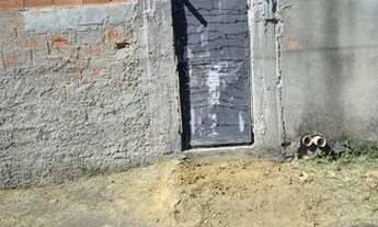 Imagem 4: Vendo um terreno todo murado