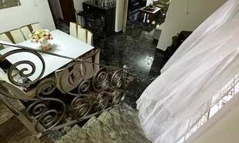 Imagem 5: Sobrado com piscina a Venda 5 quartos 1 Suíte Bairro Cidade Alta - Cuiabá - MT