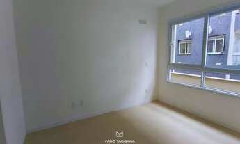 Imagem 4: Apartamento novo com ótimo padrão e sacada ampla!