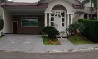 Imagem 7: Casa de condomínio para aluguel e venda possui 520 metros quadrados com 4 quartos