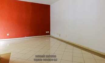 Imagem 6: Casa com Espaço Gourmet e Piscina no Jardim Tropical