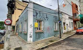 Imagem: Casa de esquina com 64m², próximo ao Cais