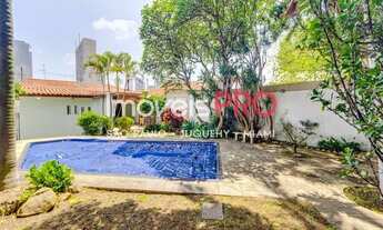 Imagem 3: Linda casa com piscina e jardim no Brooklin