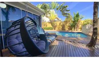 Imagem 2: Sobrado no condominio Jardim Sul com 4 dormitórios no piso superior, piscina de raia e lag