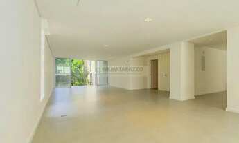 Imagem 3: Apartamento reformado a venda no Jardim Paulista, 226m², 3 suítes, 2 vagas