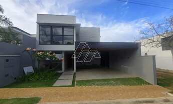 Imagem 2: Casa com 3 suítes, piscina e 2 vagas à venda no Esmeralda Residence II Marília/SP