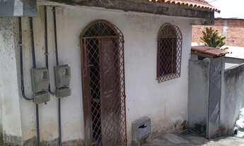 Imagem: Casa térreo e primeiro andar com garagem