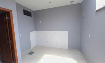 Imagem 3: Casa nova plana, Averbada, 03 quartos, sala/cozinha c/ pé direito duplo, frente c/ seis me