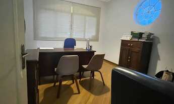 Imagem 4: Prédio Comercial de 700m² à Venda no Tucuruvi - Completo com 4 Níveis e Apartamento