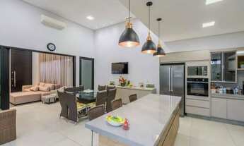 Imagem 3: Casa com 3 suítes à venda no Condomínio Village do Lago em Três Lagoas - MS