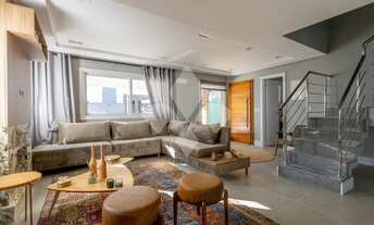 Imagem 2: Casa em Condomínio com pátio, 3 Suítes, 700m2 a beira do Guaiba