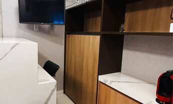 Imagem 4: Sala no Multiplace 100% Mobiliada - Reformada e Decorada - 4 mil