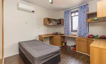 Imagem 5: Casa para venda em Parque São Domingos com 3 quartos, sendo 3 suítes , 222m²