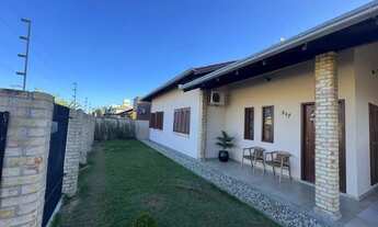 Imagem: Casa à venda no centro de Tijucas/SC