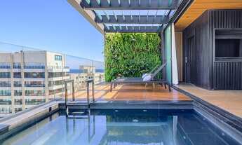 Imagem 7: Incrível cobertura reformada, vista deslumbrante para a pedra do Arpoador e o mar