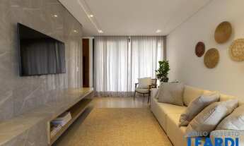 Imagem 2: SOBRADO - LAGOA DA CONCEIÇÃO - SC