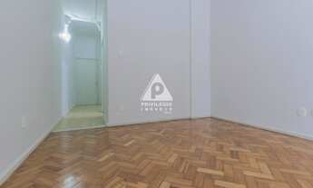 Imagem 3: CONJUGADÃO COM VISTA LATERAL PARA O MAR