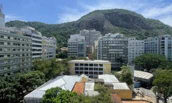 Imagem 3: Apartamento com 350m2 vista livre, com extensão da sala agradável varanda fechada