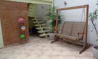 Imagem 2: De frente para praça, moderno e com churrasqueira!!!!