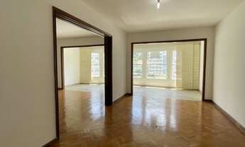 Imagem 6: Apartamento com 350m2 vista livre, com extensão da sala agradável varanda fechada