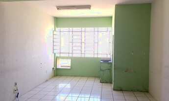 Imagem 4: CENTRO - RUA LIBERATO BARROSO, 307 ED TRIUNFO. - SALA, BANHEIRO SOCIAL