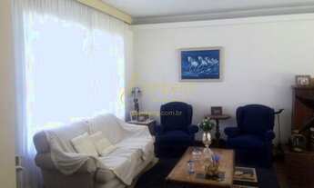 Imagem 3: Linda casa, ampla e bem localizada. Confira!