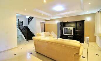 Imagem: Casa à Venda - Santa Teresinha, 4 Quartos