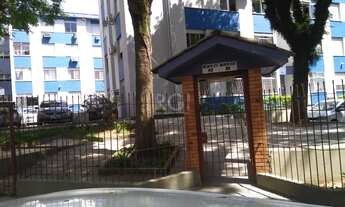 Imagem 2: Porto Alegre - Apartamento Padrão - Cristal