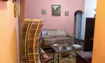 Imagem 3: Privilégio Imóveis Vende : Excepcional apartamento 2 quartos em frente ao metrô do Flameng