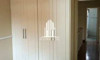 Imagem 2: 4 dormitórios, 2 suítes, 3 vagas, 200 m²