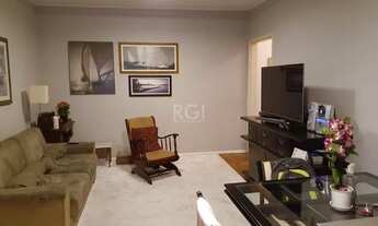 Imagem 4: Apartamento de dois dormitórios, e uma vaga de garagem no bairro Bela Vista em Porto Alegr