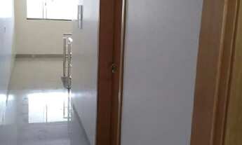 Imagem 2: Casa para venda possui 115 metros quadrados com 3 quartos em Parque Continental II - Guaru