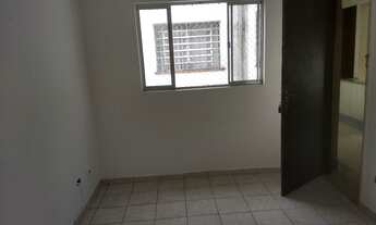 Imagem 3: Apartamento com 2 dormitórios, NÃO TEM VAGA DE GARAGEM, E NEM ELEVADOR