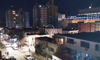 Imagem 2: Apartamento para venda possui 59 metros quadrados com 2 quartos em Centro - Florianópolis