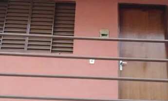 Imagem: QUITINETE-Excelente localização perto