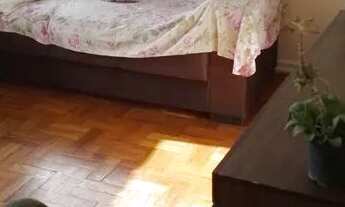 Imagem: Alugo quarto na liberdade em frente ao plano