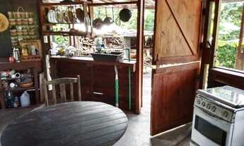 Imagem 4: Viva em contato com a natureza: alugue uma charmosa casa de madeira em Aldeias