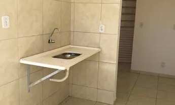 Imagem 5: Alugo apartamento térreo, com quintal enorme e cimentado, no Valparaíso