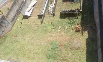 Imagem 2: Terreno em construção