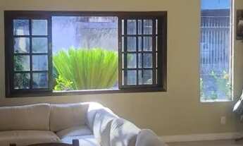 Imagem 3: Casa em condomínio com piscina, no centro, com RGI