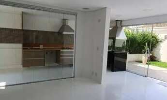 Imagem 5: Casa de condomínio para aluguel tem 180 metros quadrados com 3 quartos