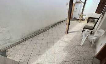 Imagem 5: Casa com 4 Quartos, 1 Suíte, Piscina e Sauna e 5 Vagas no Bairro Itapoã