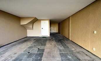 Imagem 3: Sobrado para Venda - 220m², 4 dormitórios, sendo 1 suites, 3 vagas - Pedra Redonda