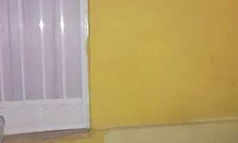 Imagem 2: Alugo casa em Quintino 1 quarto.....interessados chamar no zap..