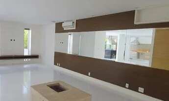 Imagem 4: Casa de condomínio para aluguel tem 180 metros quadrados com 3 quartos