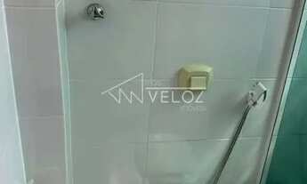 Imagem: Apartamento - / Residencial / Glória